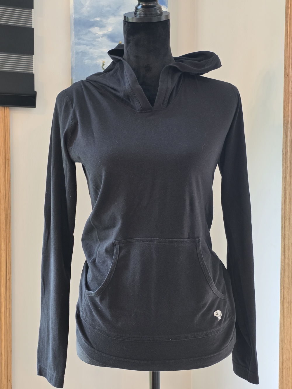 Mountain Hardwear Lightweight Long-Sleeve Hoodie in women's size medium